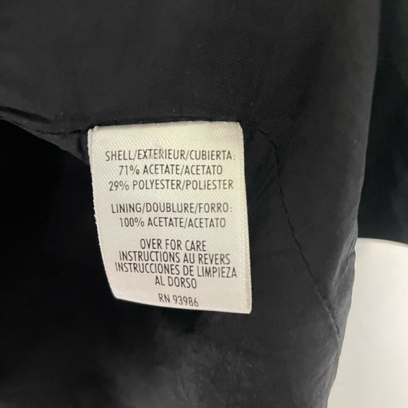 Casual Corner/ Black and hot pink sleeveless top back button up. - Picture 4 of 5